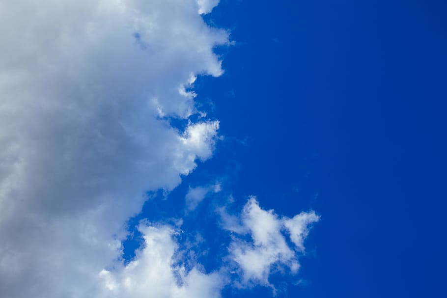 fotografi sudut rendah, awan, berawan, biru, langit, awan - langit, latar belakang, cloudscape, alam, cuaca