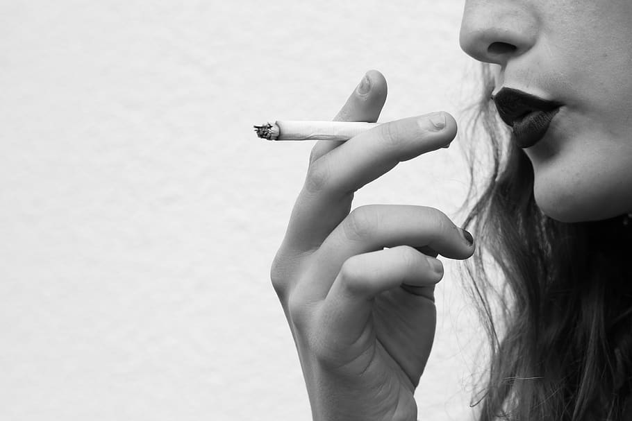 fumaça, cigarro, monocromático, grunge, áspero, fumante, tabaco, lábios, dedos, mão