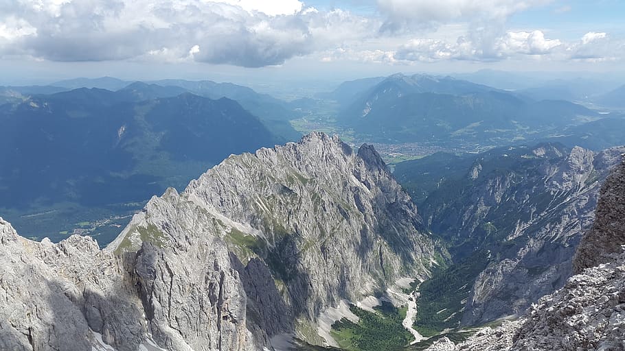 hell valley, ridge, rock ridge, zugspitze massif, mountains, alpine, weather stone, wetterstein massif, ostallgäu, allgäu