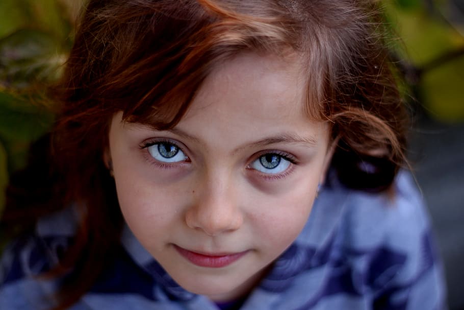 girl, wearing, purple, blue, top, portrait, child, smile, the innocence, eyes