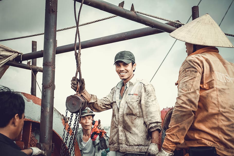 man, standing, post, smiling, labor, repair, sea, smile, tanker, team