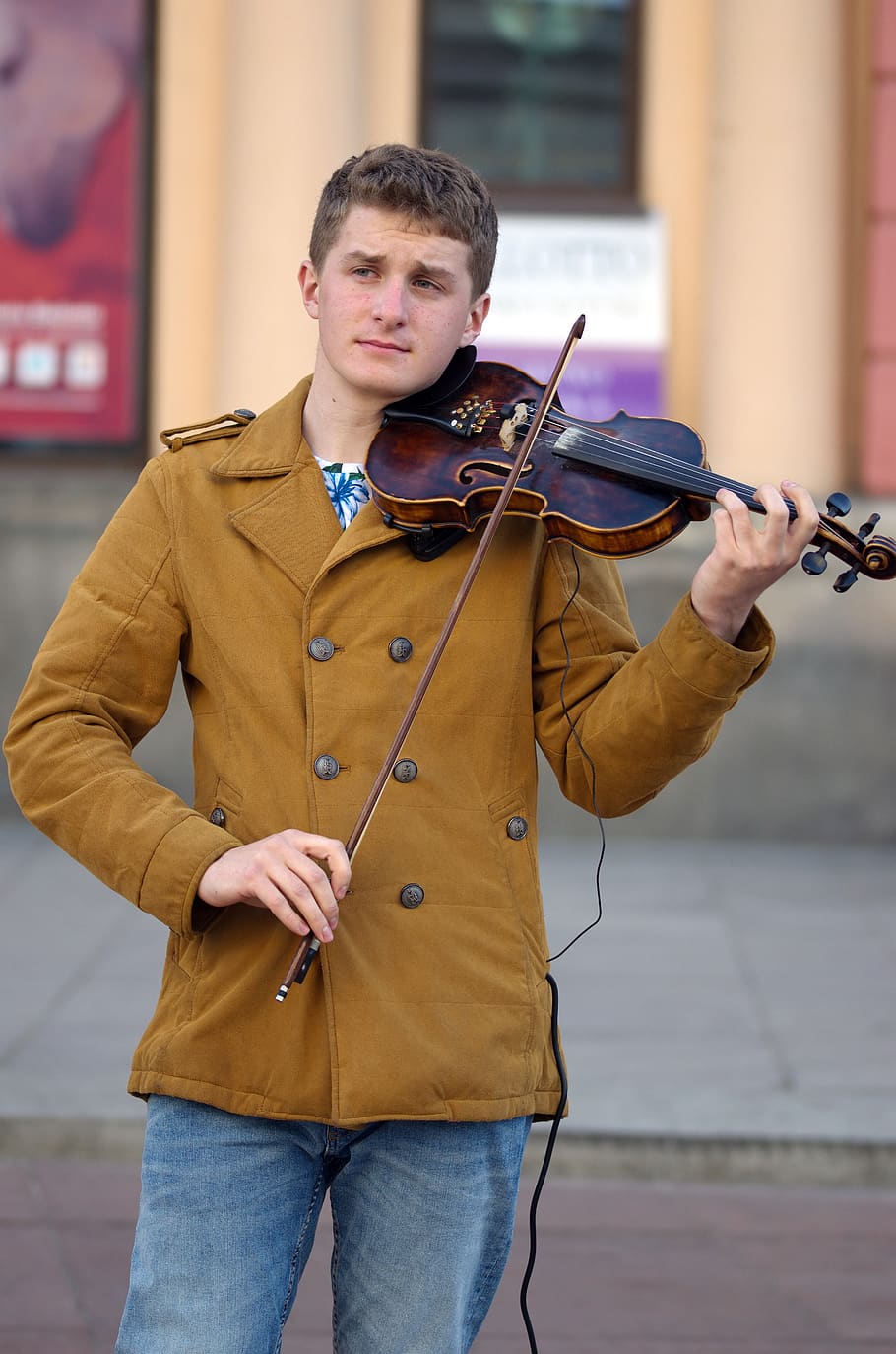 boy, man, young, street, urban, city, singing, violin, the person, adult