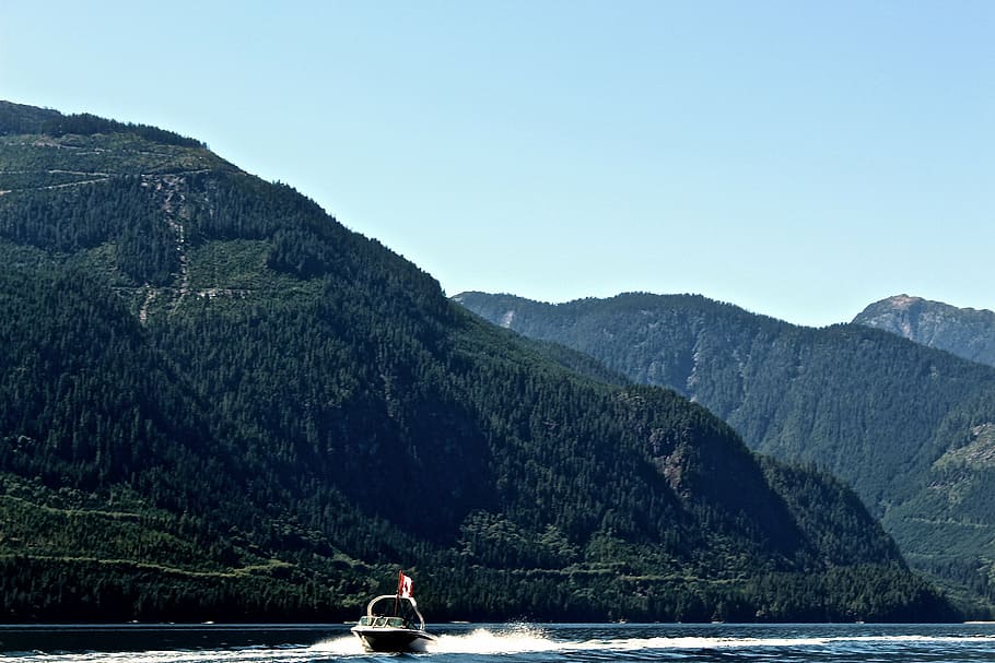 powerboat, body, water, mountain, bowrider, boat, valley, trees, plants, green