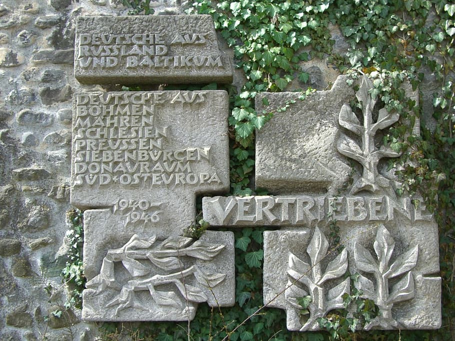 monument, stone, distributors, monument to displaced persons, foliage, steinmetz, art, biberach, tombstone, text