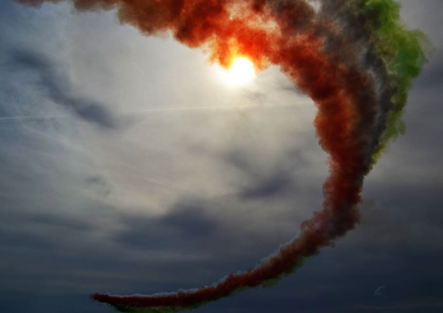 Italia, frecce tricolori, aviones, cielo, fuerza aérea, nube - cielo, sin gente, humo - estructura física, naturaleza, belleza en la naturaleza