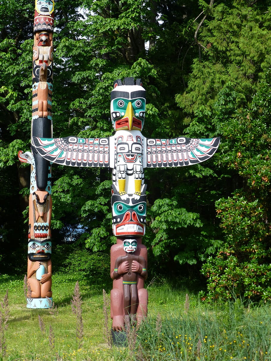 nativo americano, totem, pólos, alasca, campo, escultura em madeira, planta, representação humana, árvore, dia
