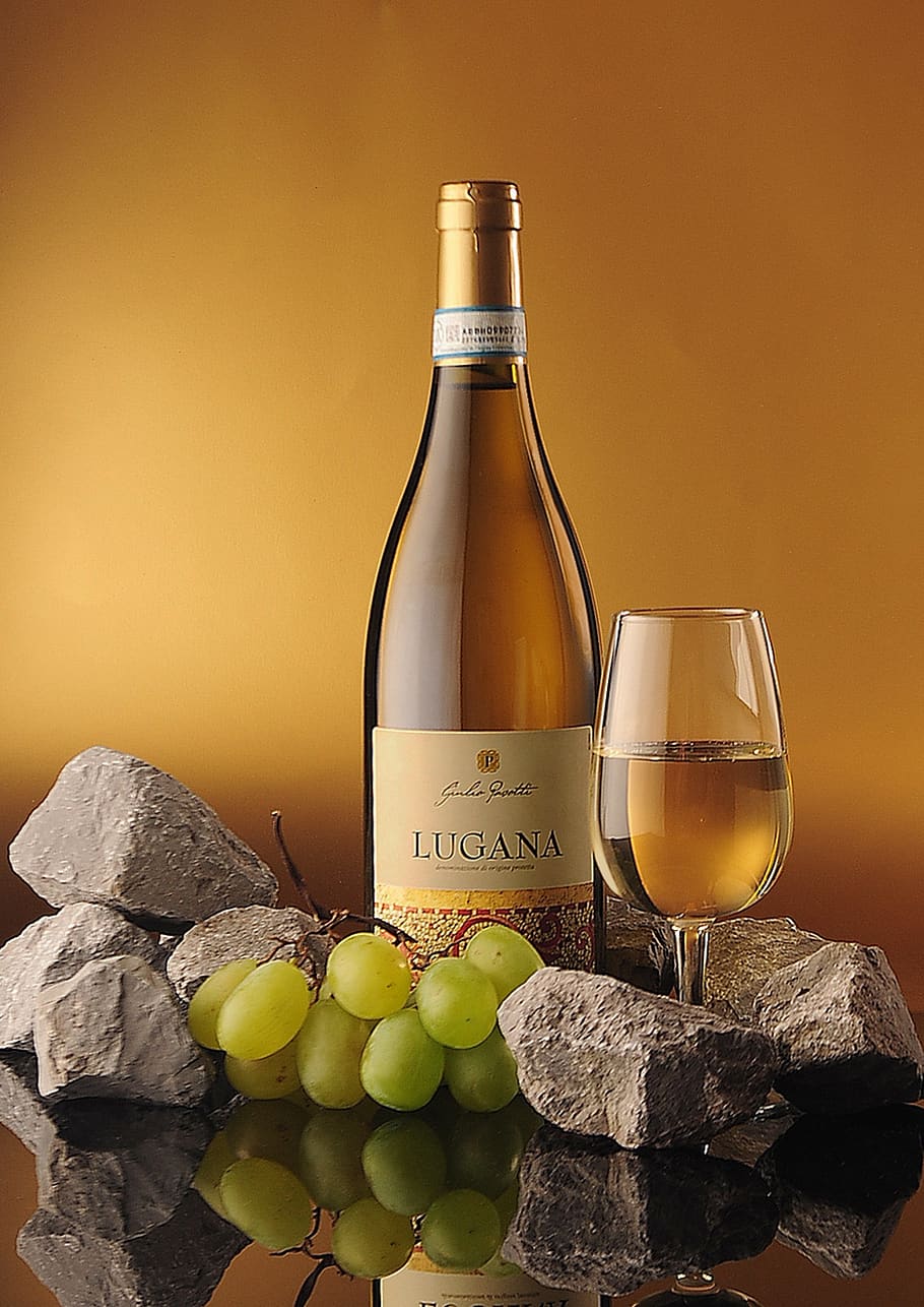 white wine, glass, grapes, stones, mirroring, food and drink, drink, refreshment, bottle, still life
