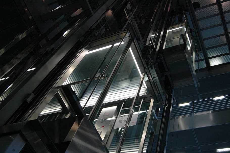 edificio de cristal, elevador, urbano, ciudad, edificios, metal, luces, moderno, estructura construida, acero