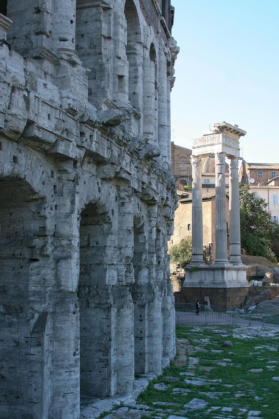 Italia, Roma, teatro de Marcelo, arquitectura antigua, antigüedad, arquitectura, columna arquitectónica, arqueología, romana, antigua ruina