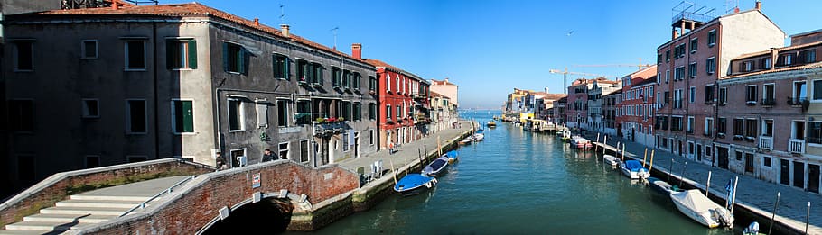 edificios, cuerpo, agua, durante el día, italia, venecia, venezia, góndolas, barcos, canale grande