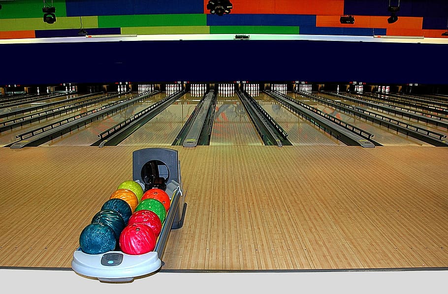 several, bowling balls, rack, Bowling Alley, Sport, Leisure, bowling, recreation, alley, ball