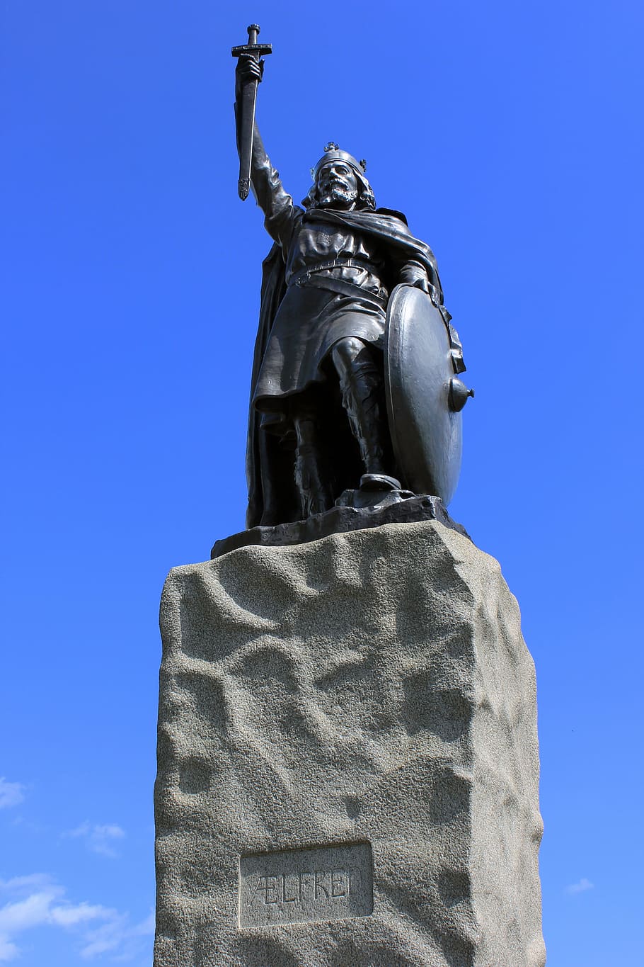 statue, alfred, king alfred, uk, england, king, winchester, mythology, medieval, anglo-saxon