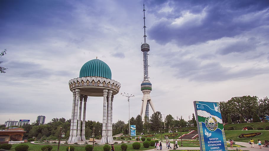 白, 緑, コンクリート, 来て, 建物, 青, 空, タシケント, 2017, ウズベキスタン
