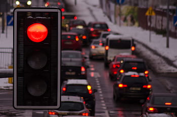 the-stopper-communication-red-light-cars