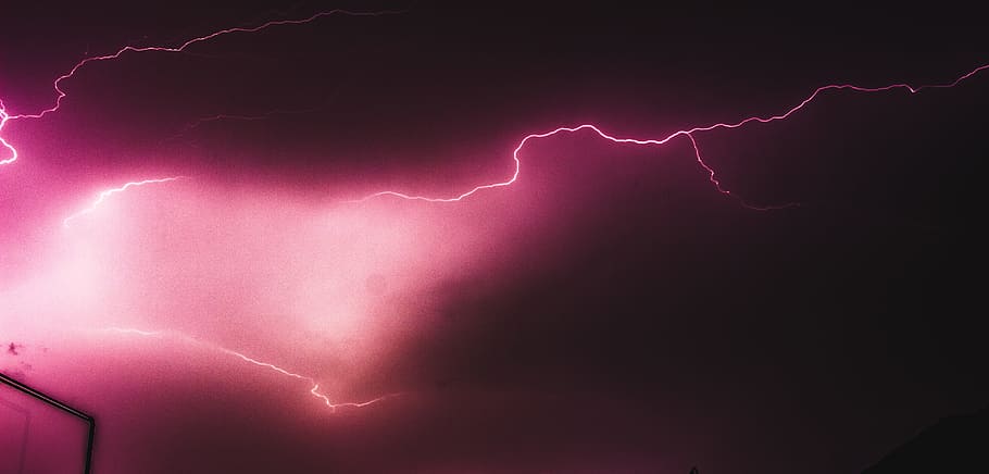 ピンクの稲妻, 稲妻, 嵐, 火花, 天気, 空, 雷, ストライク, パワー, 電気