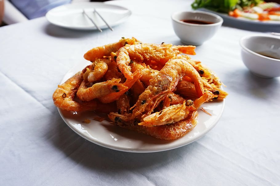 fried, prawn, white, ceramic, plate, shrimp, vietnam, fry, shrimp tempura, dining