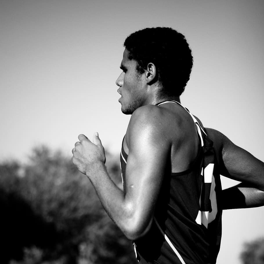 homem correndo, corredor, preto, aptidão, atleta, corrida, formação, jovem, ao ar livre, corredores de maratona