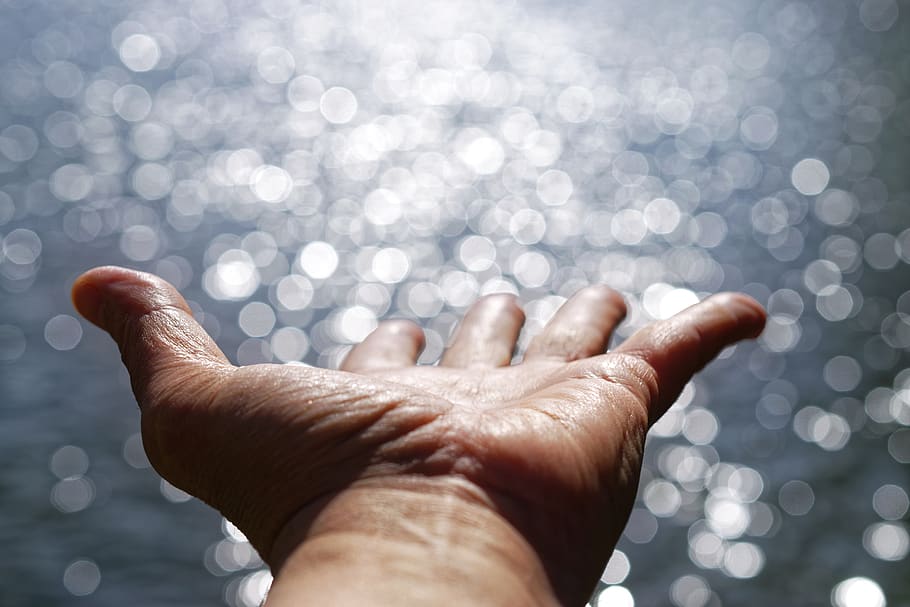 slap, hand, open, fingers, in relation to, water, glimpses, sunny, bokeh, dom