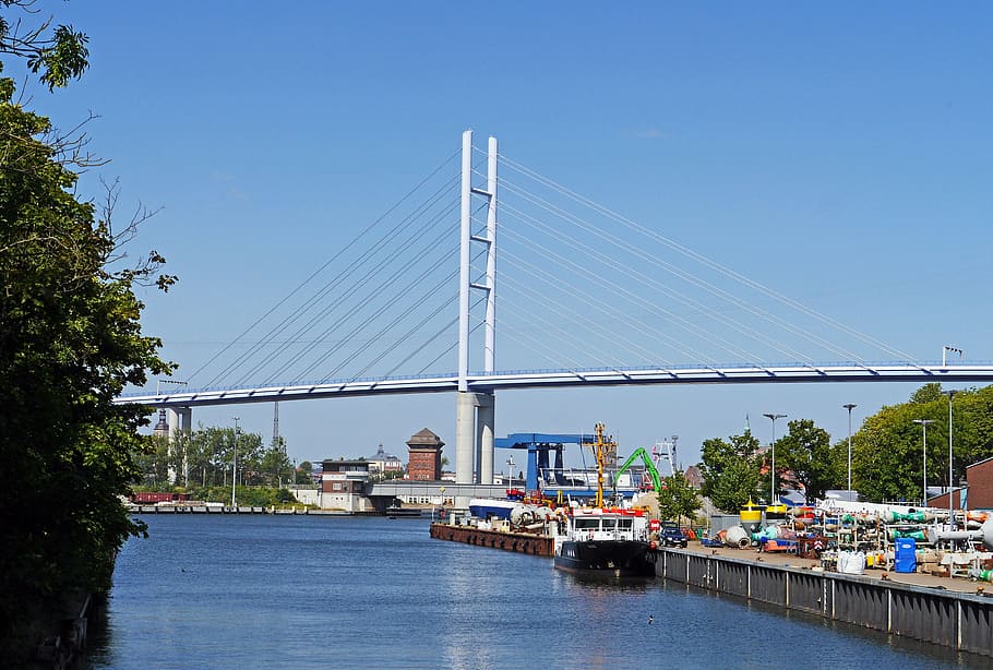 puente de rügen, puente alto, puente de ladrillo, puente levadizo, calle federal, ferrocarril, isla de dänholm, puerto, tablestacas, strelasund