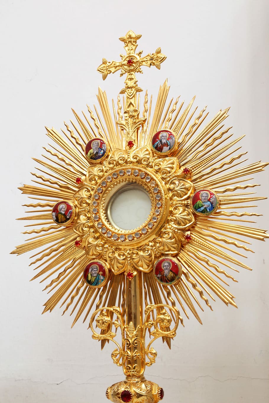 gold-colored, red, white, accessory, gold, sun, burst, cross, accent, frame