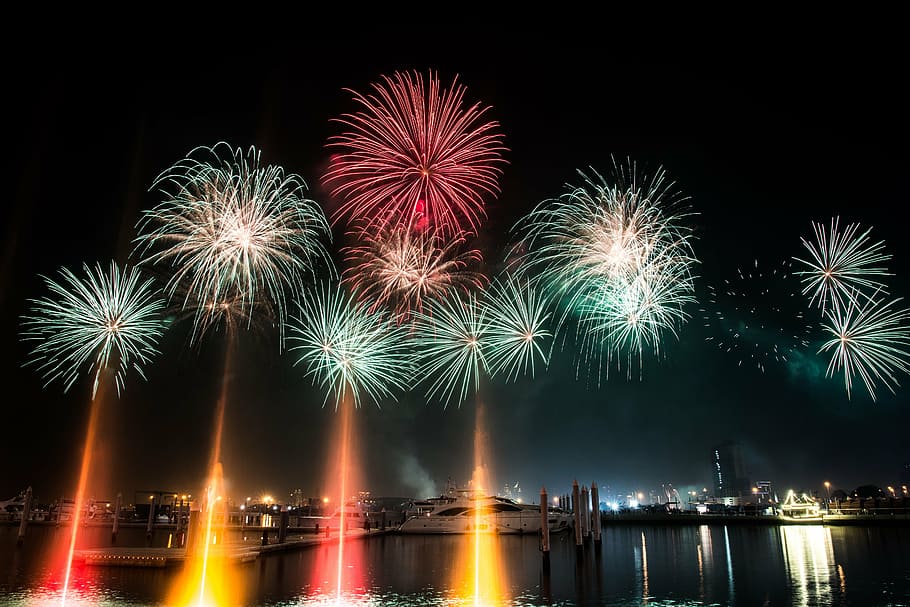 fotografia, fogos de artifício, céu, barco, Dubai, marina, noite, queima de fogos, celebração, fogo de artifício - objeto feito pelo homem