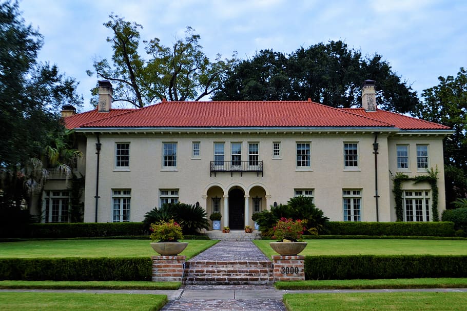 luxury home, houston, texas, river oak road, real-estate, mansion, walkway, path, estate, house