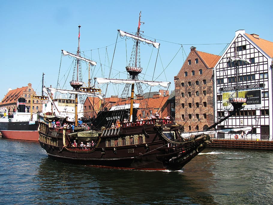 o navio, navio, porto, mar, turismo, barco, monumento, mar Báltico, cruzeiro, navio de cruzeiro
