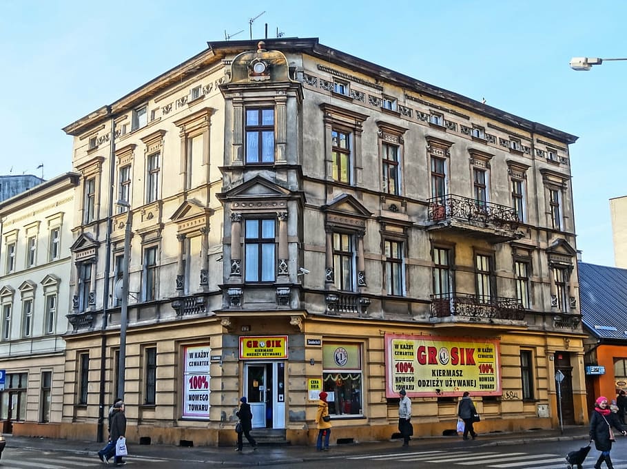 sienkiewicza, bydgoszcz, windows, architecture, exterior, building, facade, historic, street, people