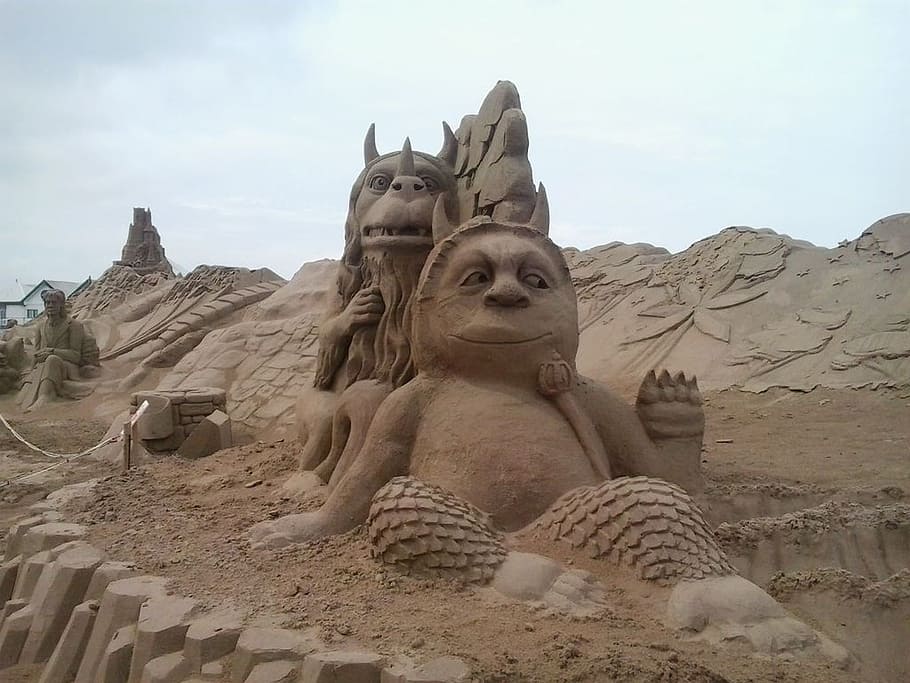 sand sculpture, horned, monster, sand, sculpture, exhibition, beach, creature, mythical, fantasy