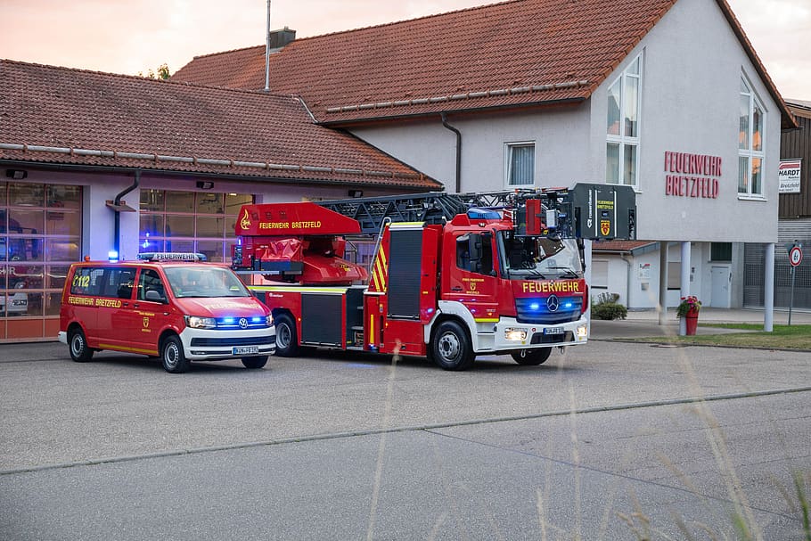 rosenbauer, uso, protección civil, escalera, camión de bomberos, extinción de incendios, equipo, trabajo de extinción de incendios, auto, incendio