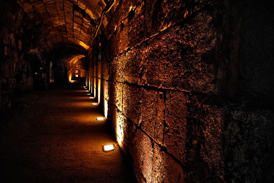 Oscuro, sistema de metro, túnel, luz, cueva, viejo, dentro, pared, piedra, antiguo