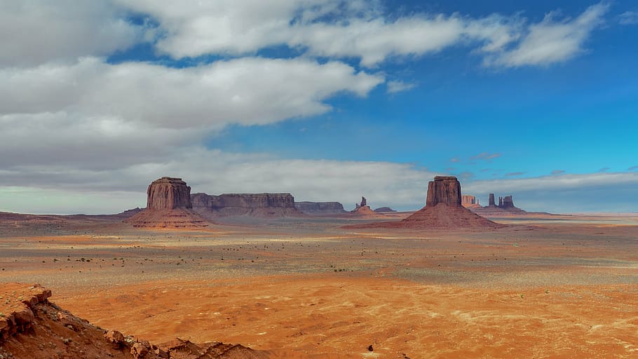 foto do deserto, durante o dia, paisagem do deserto, montanhas, deserto, paisagem, céu, rocha, vermelho, laranja