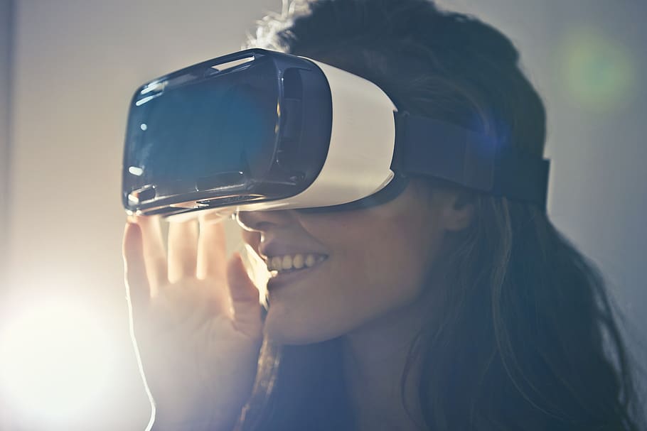 virtual, realitas, headset, komputer, wanita, senyum, bahagia, teknologi, modern, 3d