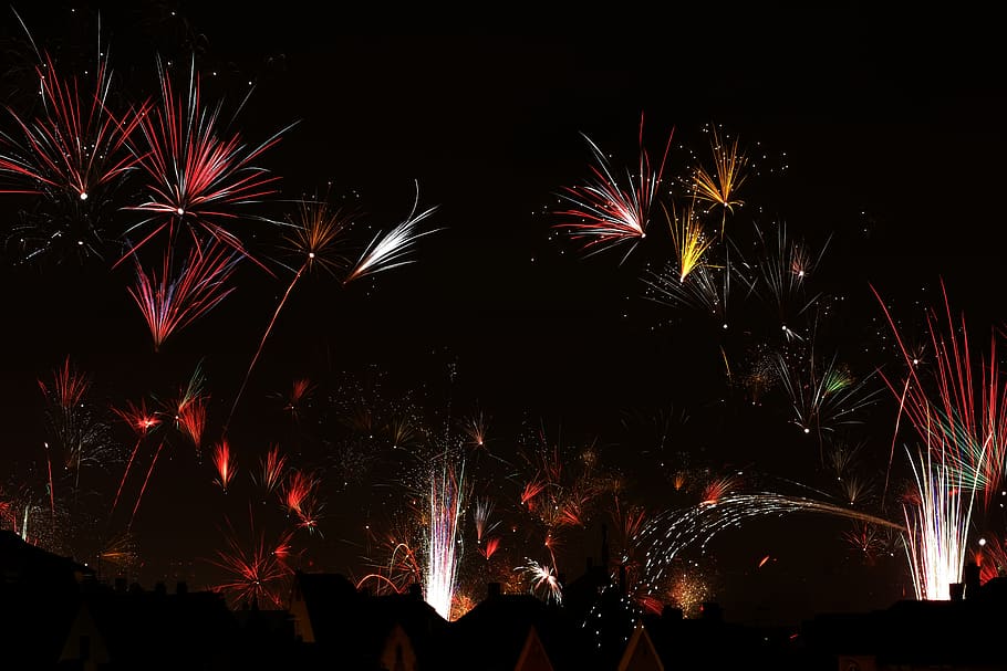 fireworks, new year's eve, new year's day, turn of the year, night, firework, firework display, celebration, illuminated, motion