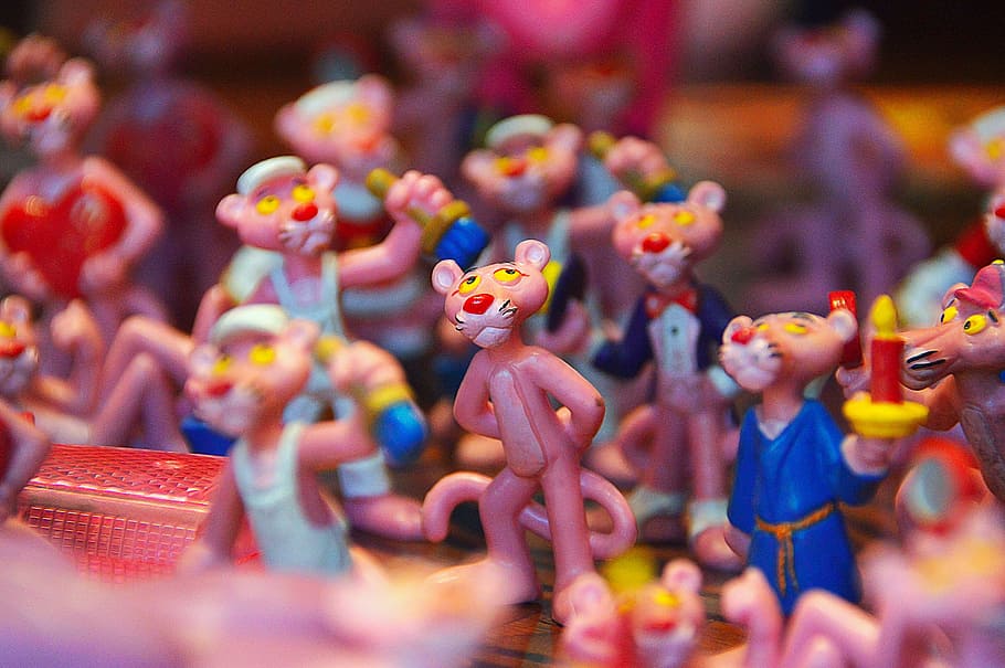 merah muda, dudes, maskot, panther merah muda, mainan, figurine, representasi, fokus selektif, seni dan kerajinan, representasi manusia
