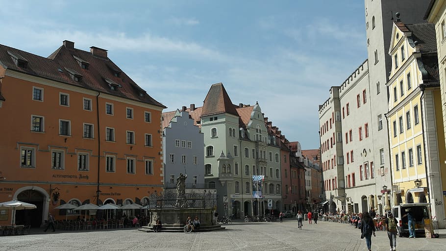 people, walking, towards, buildings, old town, regensburg, eastern bavaria, bavaria, germany, architecture