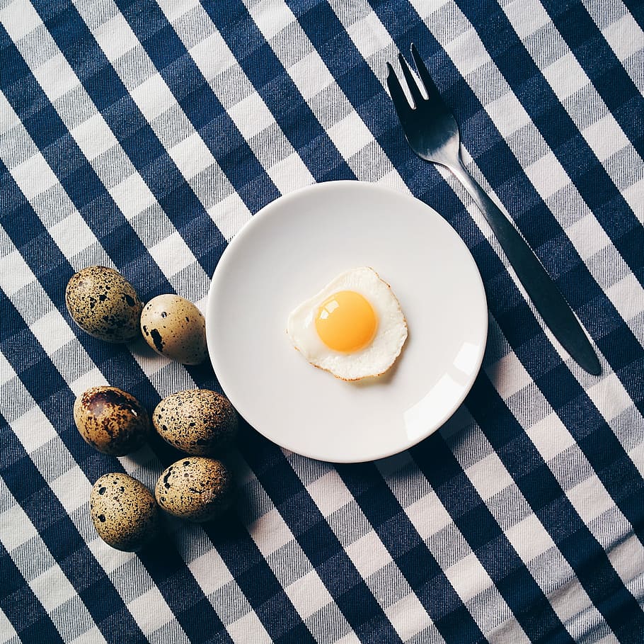 lucu, sarapan telur puyuh, telur puyuh, sarapan, paskah, telur, sehat, tampilan atas, makanan, piring