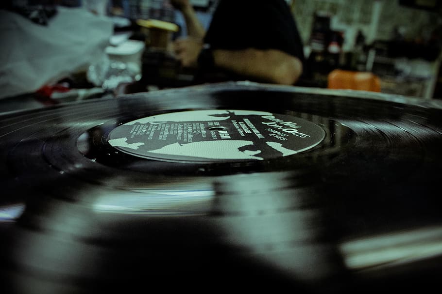 shallow, focus photography, vinyl record, record, vinyl, vintage, lp, old, recording, old-fashioned
