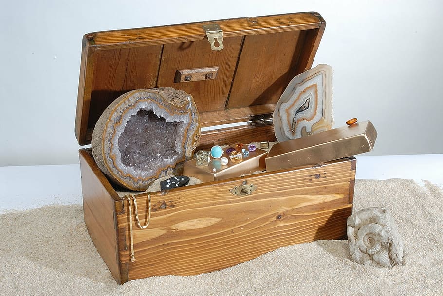 brown, gray, geode stone, inside, wooden, chest box, treasure, pirates, minerals, jewelry