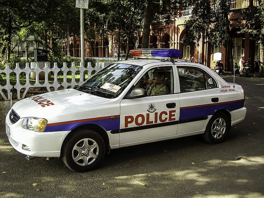 Police Patrol Car, Chennai, India, automóvil, fotos, patrulla policial, dominio público, vehículo, fuerza policial, automóvil policial