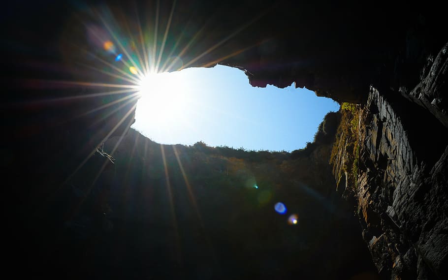 light, entering, inside, cave, daytime, sun, radius, rock, look for, pierre