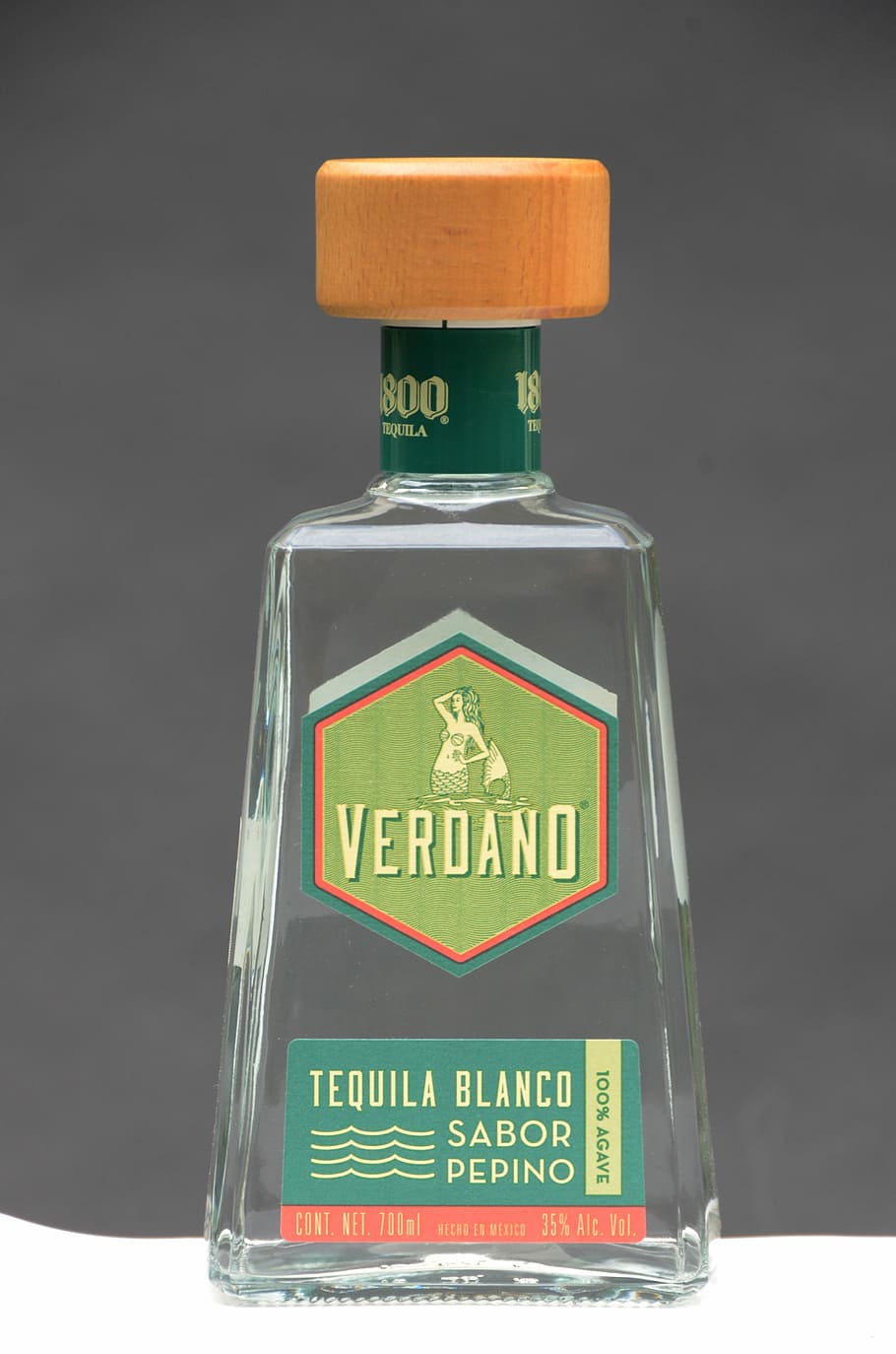 verdano tequila, blanco tequila jalisco, Blanco, Tequila Jalisco, superior tequila, bottle, alcohol, drink, text, black background