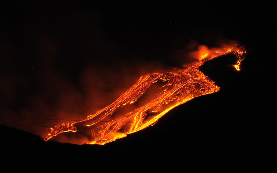 Etna, Volcano, Paroxysmal, Eruption, Jan, 2011, Creative Commons, view, flowing, lava