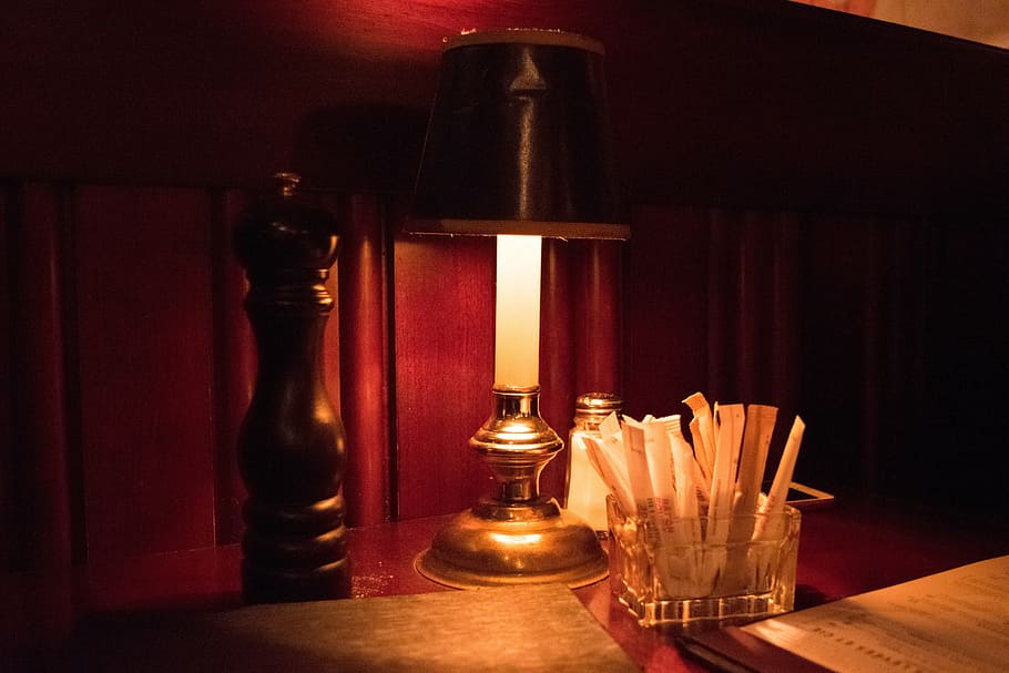 lâmpada, restaurante, luz, madeira, elegante, interior, luminária, mesa, dentro de casa, ninguém