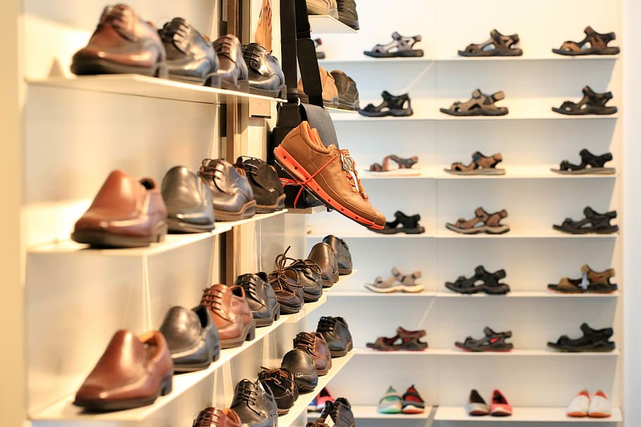 rak, toko sepatu, Sepatu, di rak, foto, domain publik, toko, eceran, mode, konsumerisme