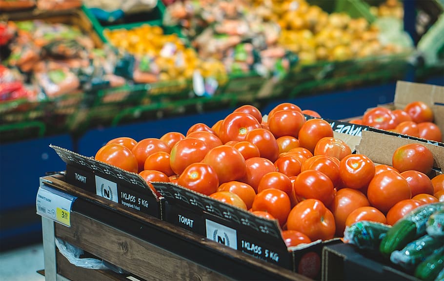superficial, fotografía de enfoque, rojo, tomates, mercado, tienda de comestibles, supermercado, vegetal, tienda, tomate