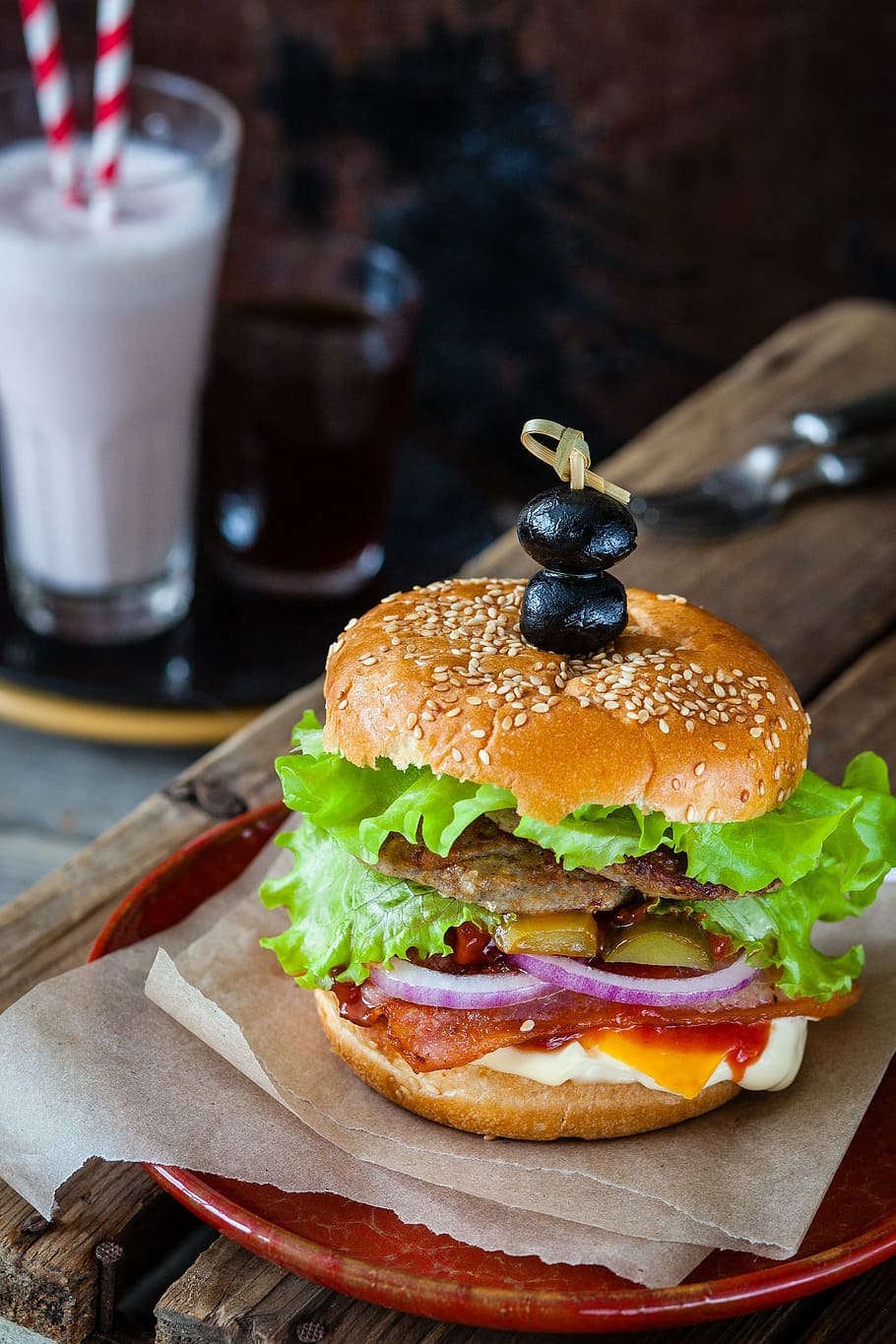 hamburger, round, red, ceramic, plate, burger, café, lunch, nutrition, tasty