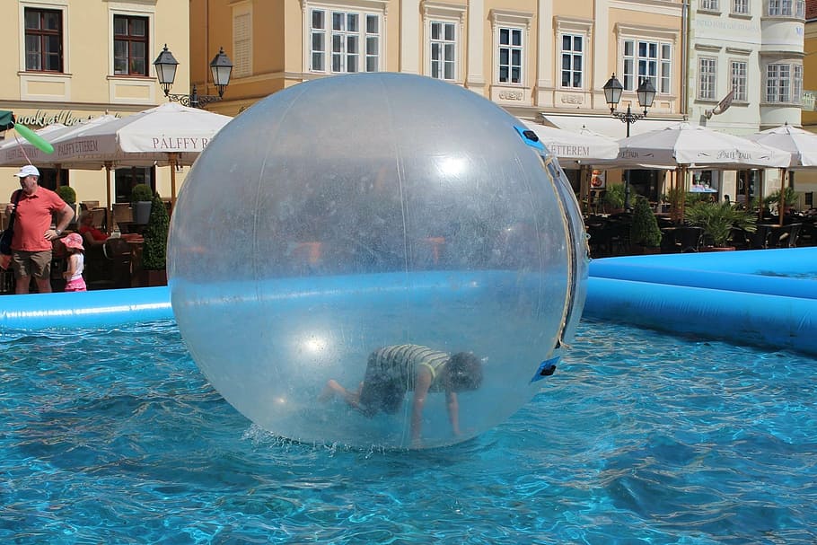 festival, győr, kid, attraction, indoor swimming-pool, ball, fun, summer, building exterior, architecture