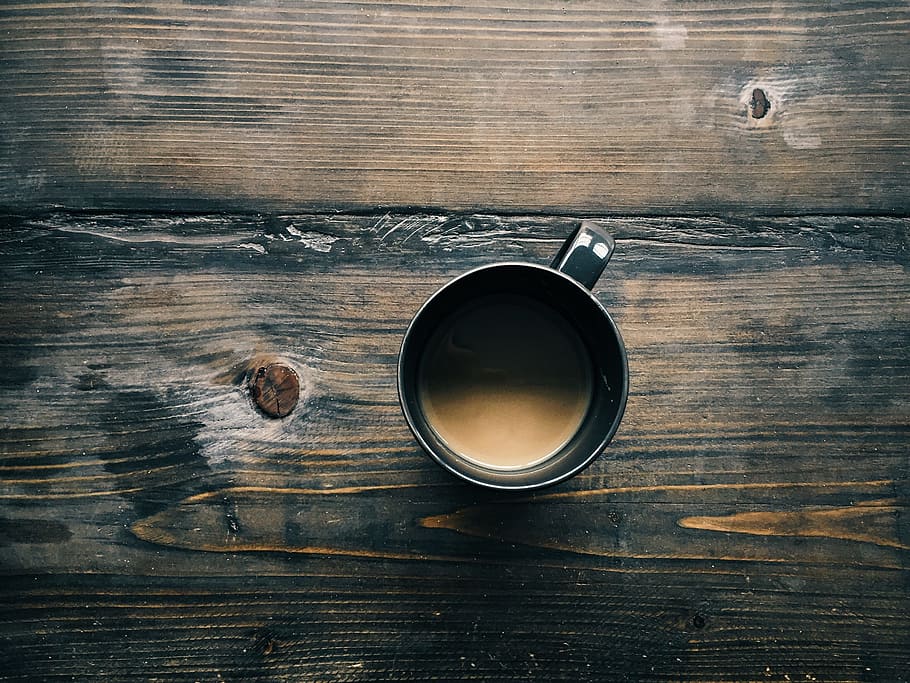 foto, lleno, negro, taza de té, café, madera, mesa, de madera, café exprés, desayuno