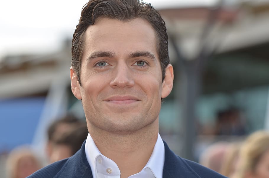 henry cavill, superman, actor, star, celebrity, portrait, headshot, smiling, looking at camera, one person